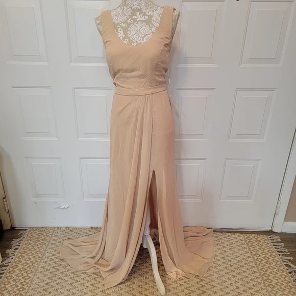 NWT neutral female dress with chiffon cowl back, cups and slit floor length - Picture 2 of 6